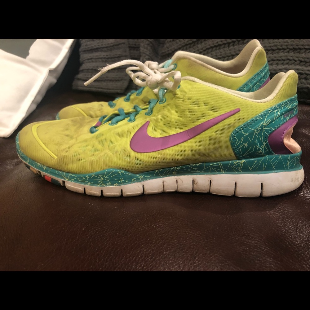 Nike customized running shoes